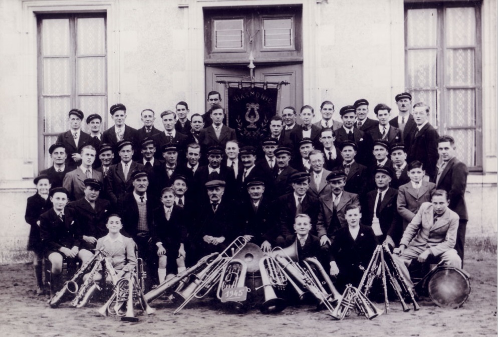L'Harmonie de la Chapelle Saint-Mesmin au début du 20e siècle harmonie